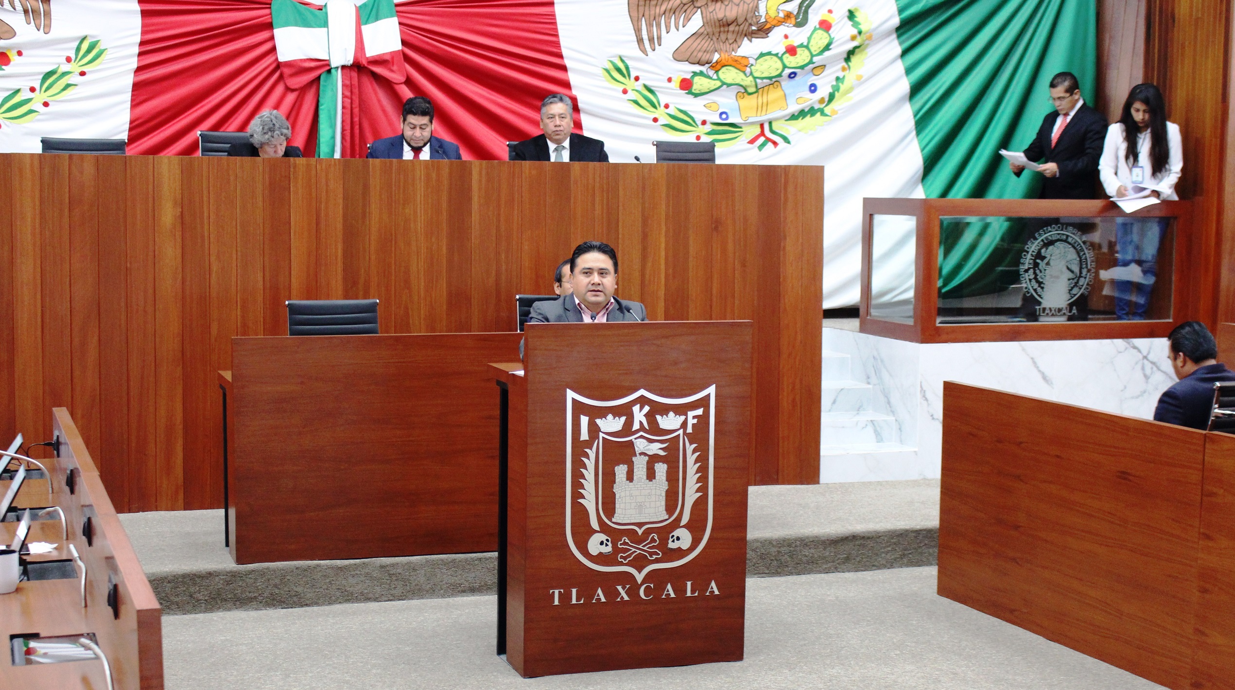 Dan lectura a ley del patronato Antonio Díaz Varela de Chiautempan